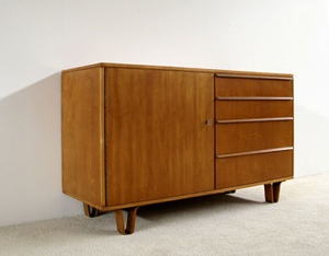 Cees Braakman UMS Pastoe small sideboard