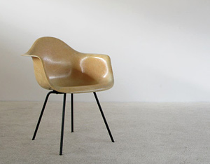 Charles Eames Zenith Herman Miller Rope Edge DAX fiberglass chair