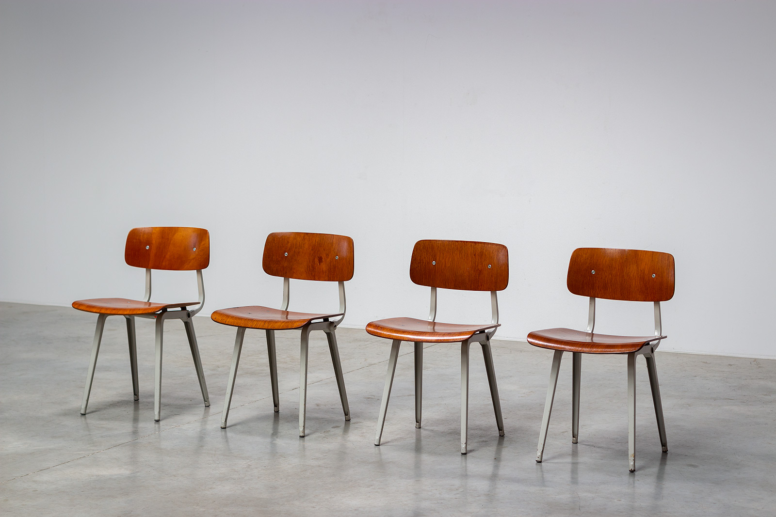 Four 1950 teak and grey metal Revolt chairs by Friso Kramer img 3