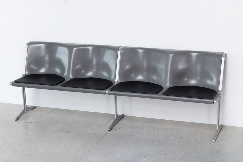 Friso Kramer Wilkhahn grey fiberglass double bench 1967 img 5