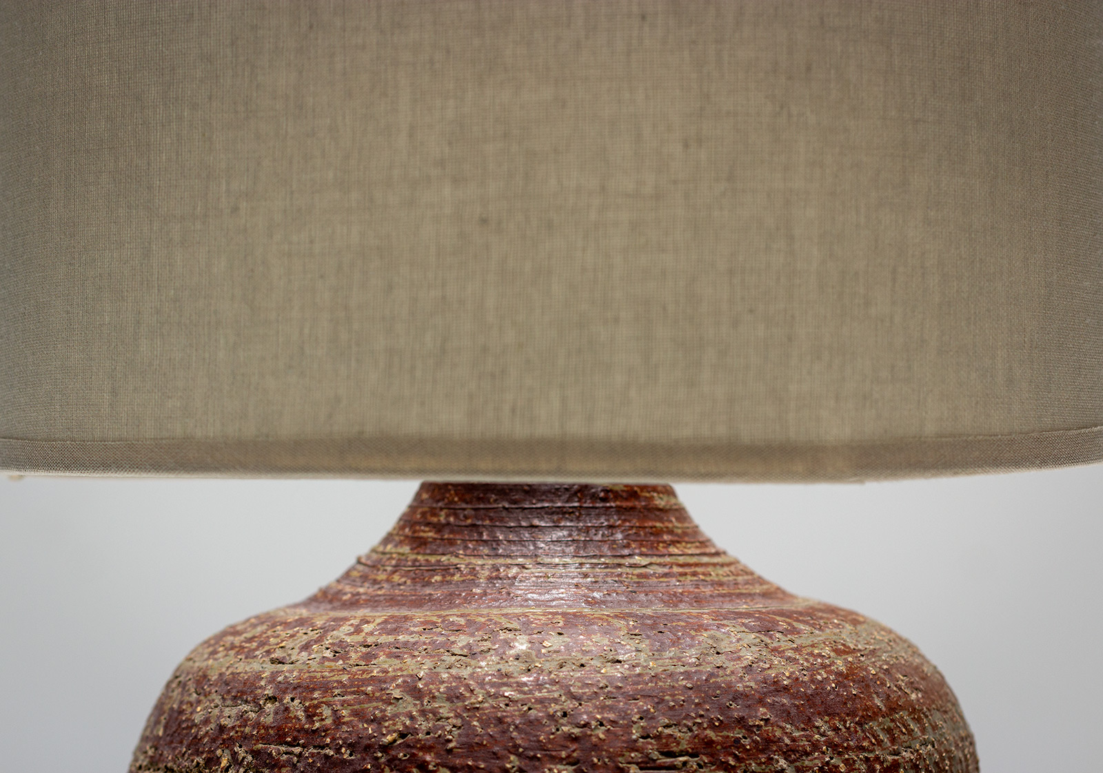 Hand thrown round shaped modernist table lamp circa 1965 img 6