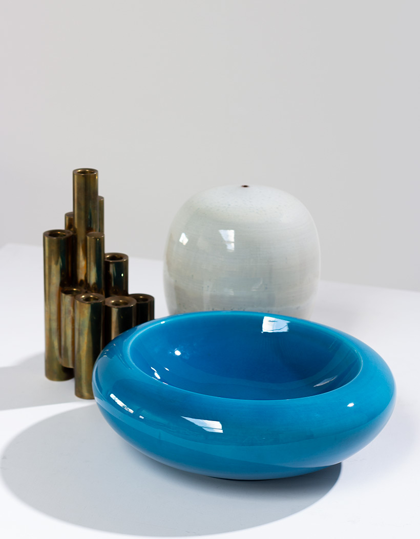 Large ceramic bowl bright cyan blue colored circa 1970 Italy img 5