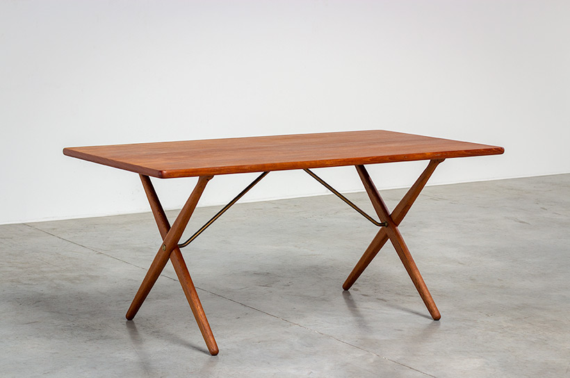 Master cabinetmaker Andreas Tuck AT-303 dining table design by Hans Wegner img 5