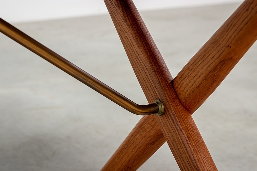 Master cabinetmaker Andreas Tuck AT-303 dining table design by Hans Wegner img 6