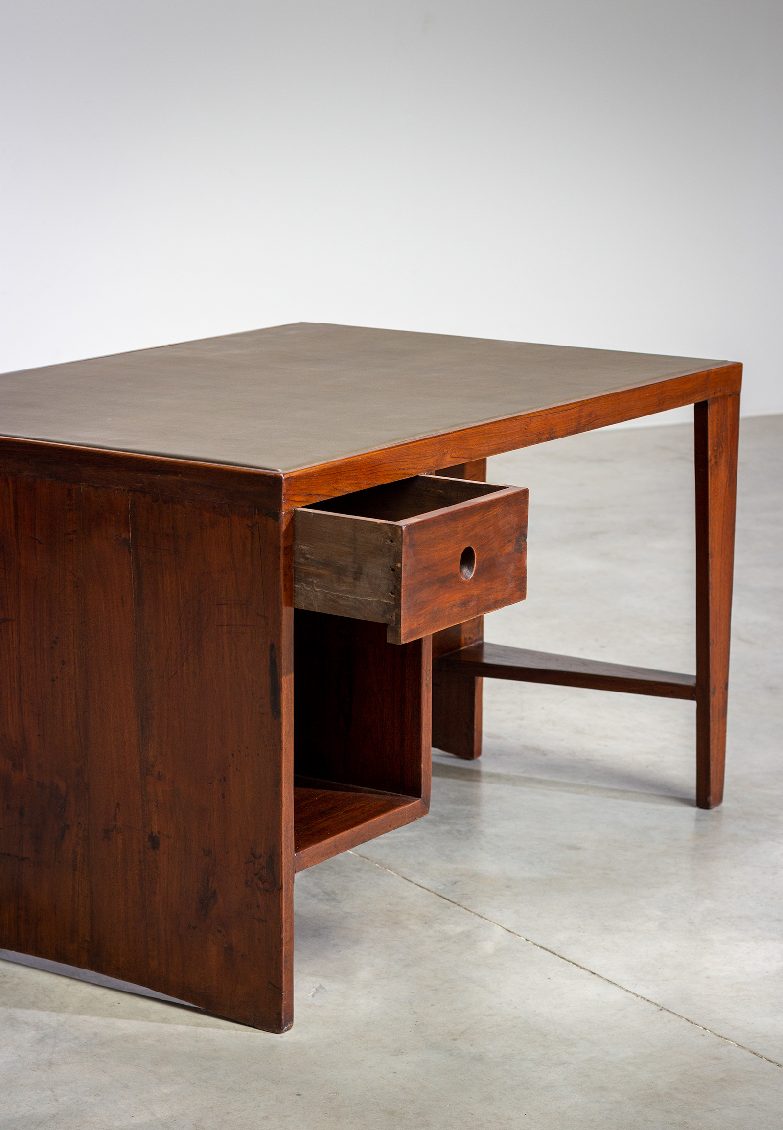 Pierre Jeanneret pigeonhole or PJ-BU-02-A office desk with bookcase Chandigarh img 9