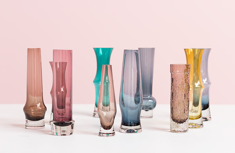 Riihimaki Lasi Oy decorative set of ten glass works by Tamara Aladin img 4