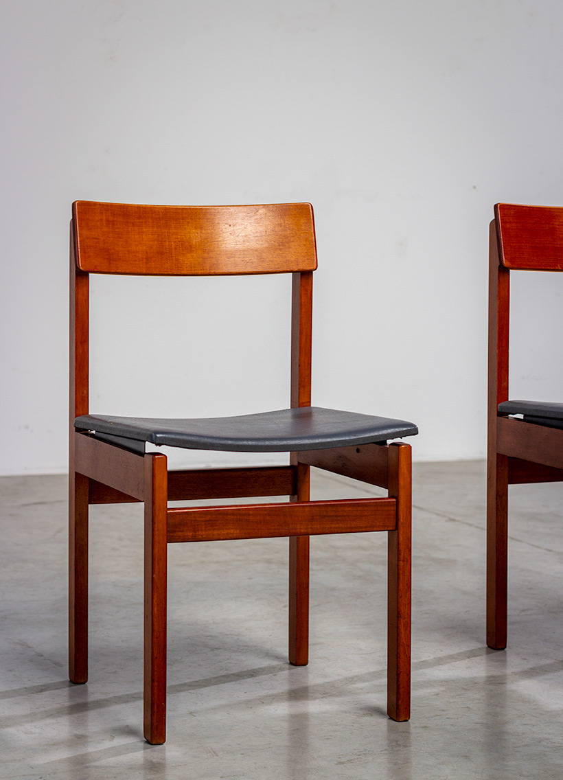 Set of four modern dining chairs Van den Berghe-Pauvers Ghent Belgium 1960 img 4